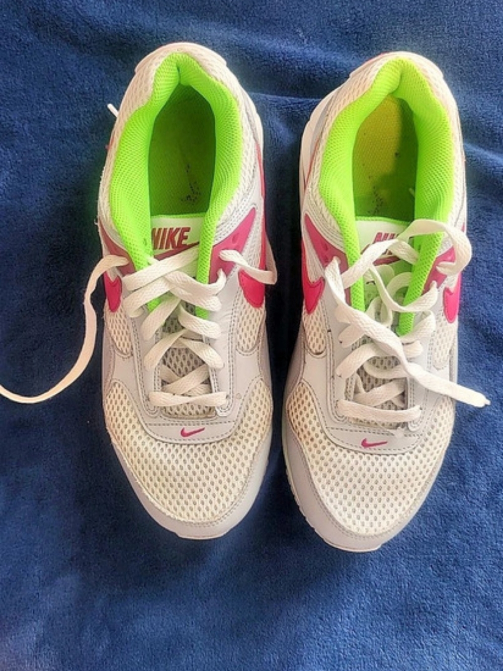 Nike Air Max Command Sneakers in White & Pink